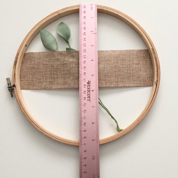 Minimalist Bamboo Wreath - Picture 3 of 3